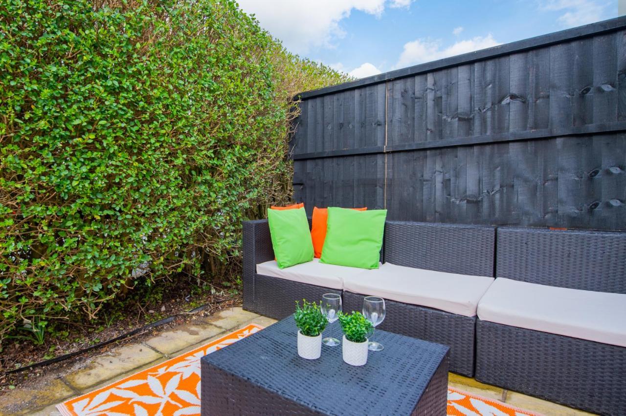 Studio Annexe By Papermill, Deeside - En-Suite, Heswall Exterior photo